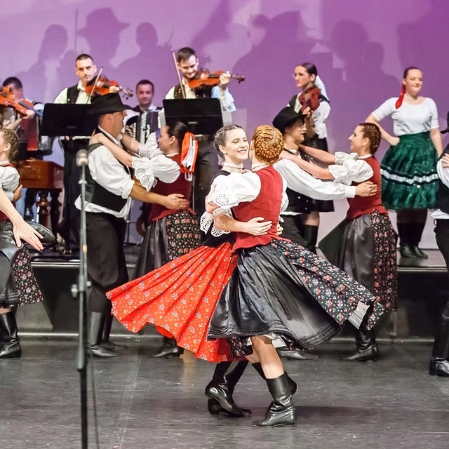 Folklórny súbor Zobor